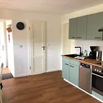 Sky & Homes Meeresrauschen I Boxspringbett, Strandnah, Direkt Am Leuchtturm, Eigener Eingang Bohl
