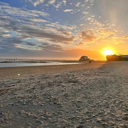 Sky & Homes Meeresrauschen I Boxspringbett, Strandnah, Direkt Am Leuchtturm, Eigener Eingang * Sankt Peter-Ording