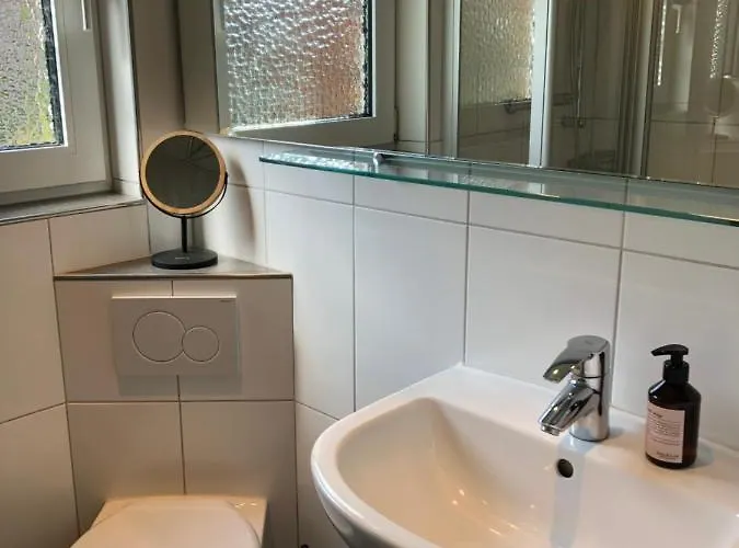 Lägenhet Sky & Homes Meeresrauschen I Boxspringbett, Strandnah, Direkt Am Leuchtturm, Eigener Eingang